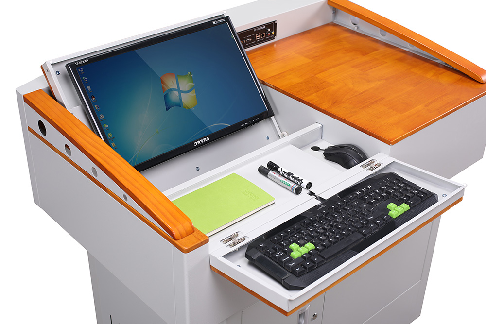 如何正确使用多媒体讲台